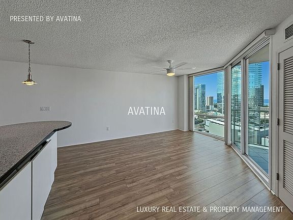 3rd image of 801 King St APT 2404
