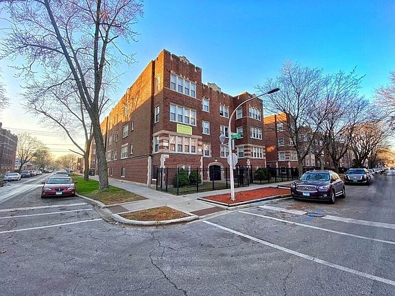 2nd image of 7648 S Phillips Ave #2418-1