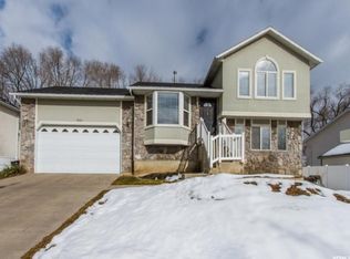 1242 W 1200 S, Woods Cross, UT 84087