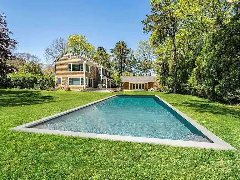 3 Lauras Ln — Photo 3