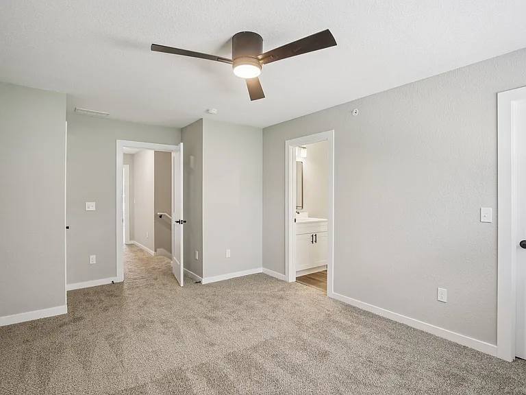 Greenwood Townhomes — Photo 13