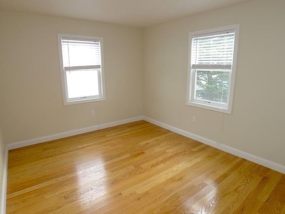 5th image of 51 Avalon Ave #1