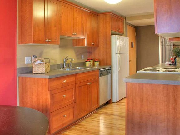 4th image of 919 2nd Ave W 601 #601
