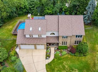 1786 Tragone Dr, Pittsburgh, PA