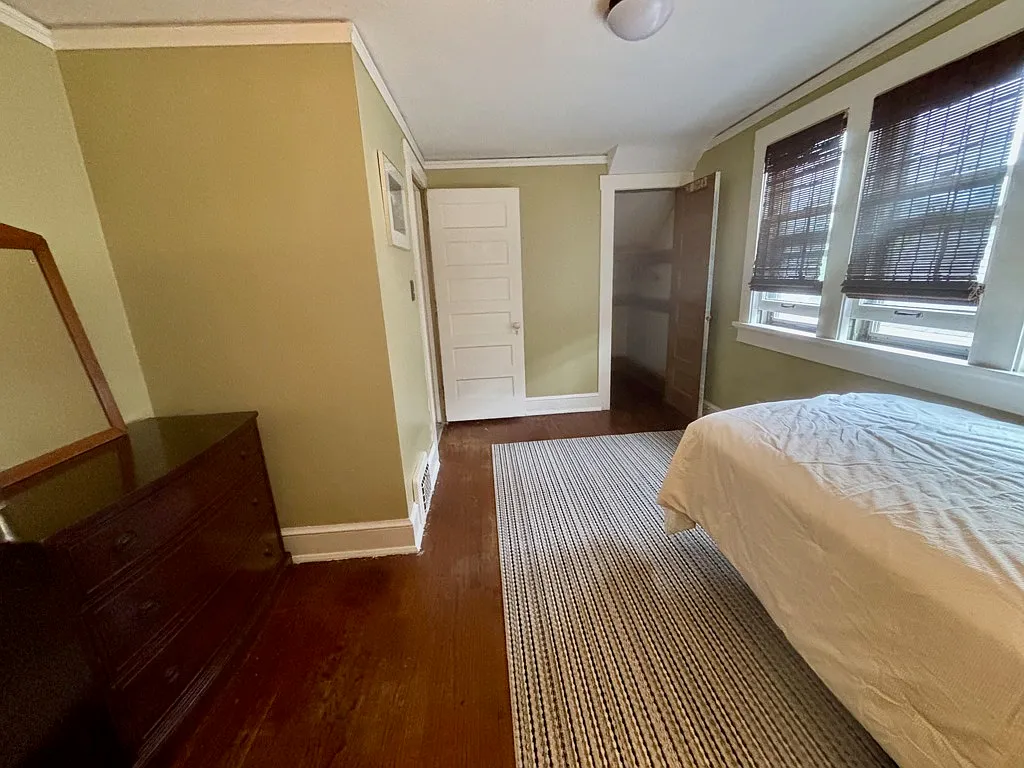 Spacious 4-Bed Home with Garage, Central A/C and In-Unit Laundry — Photo 3