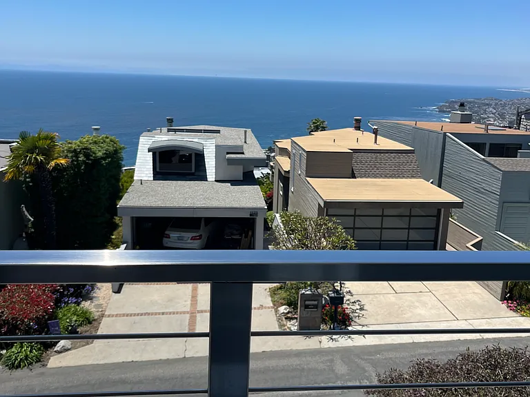 1122 La Mirada St — Photo 4