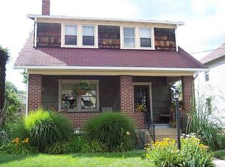 217 N 6th St, Youngwood, PA 15697