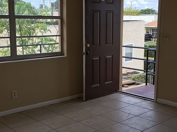 5th image of 724 22nd St