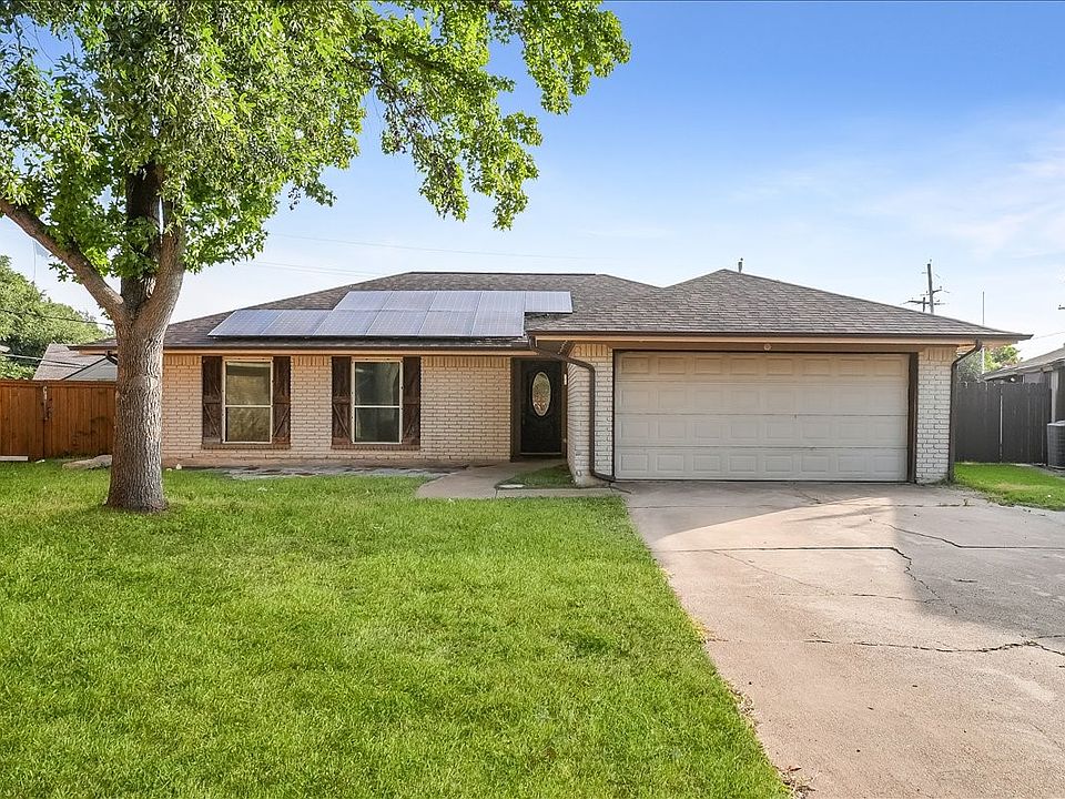 1st image of 2604 S Meadow Dr