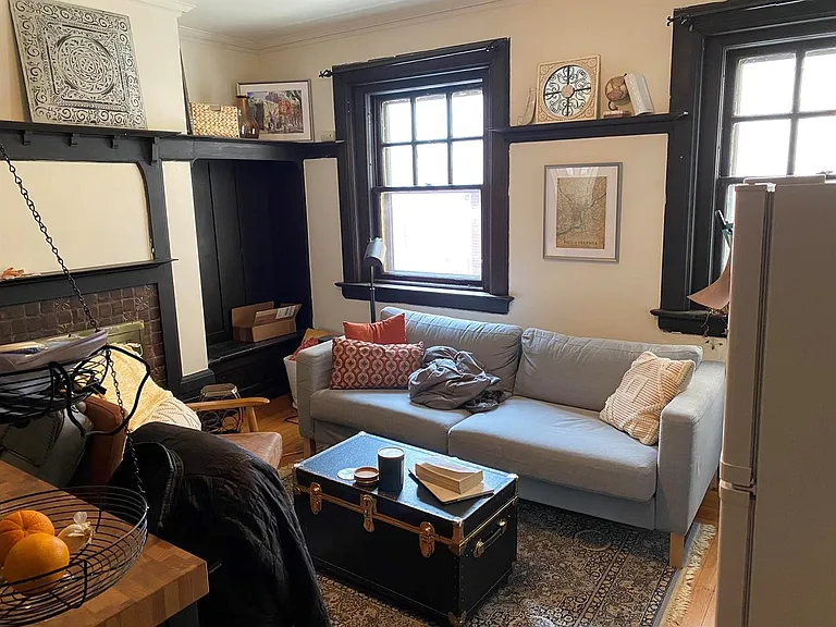 311 S Hicks St #2E — Photo 1