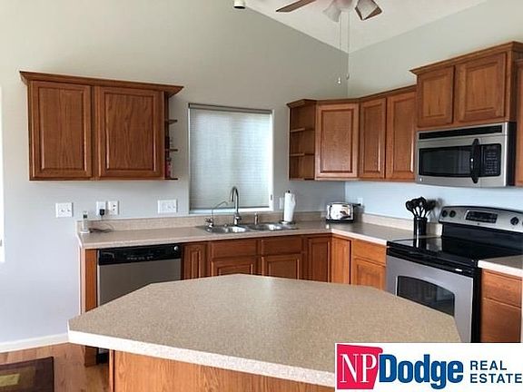 2nd image of 6803 N 142nd St