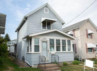 1357 W 5th St, Dubuque, IA 52001