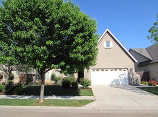 1667 N Karen Ave, Clovis, CA 93619