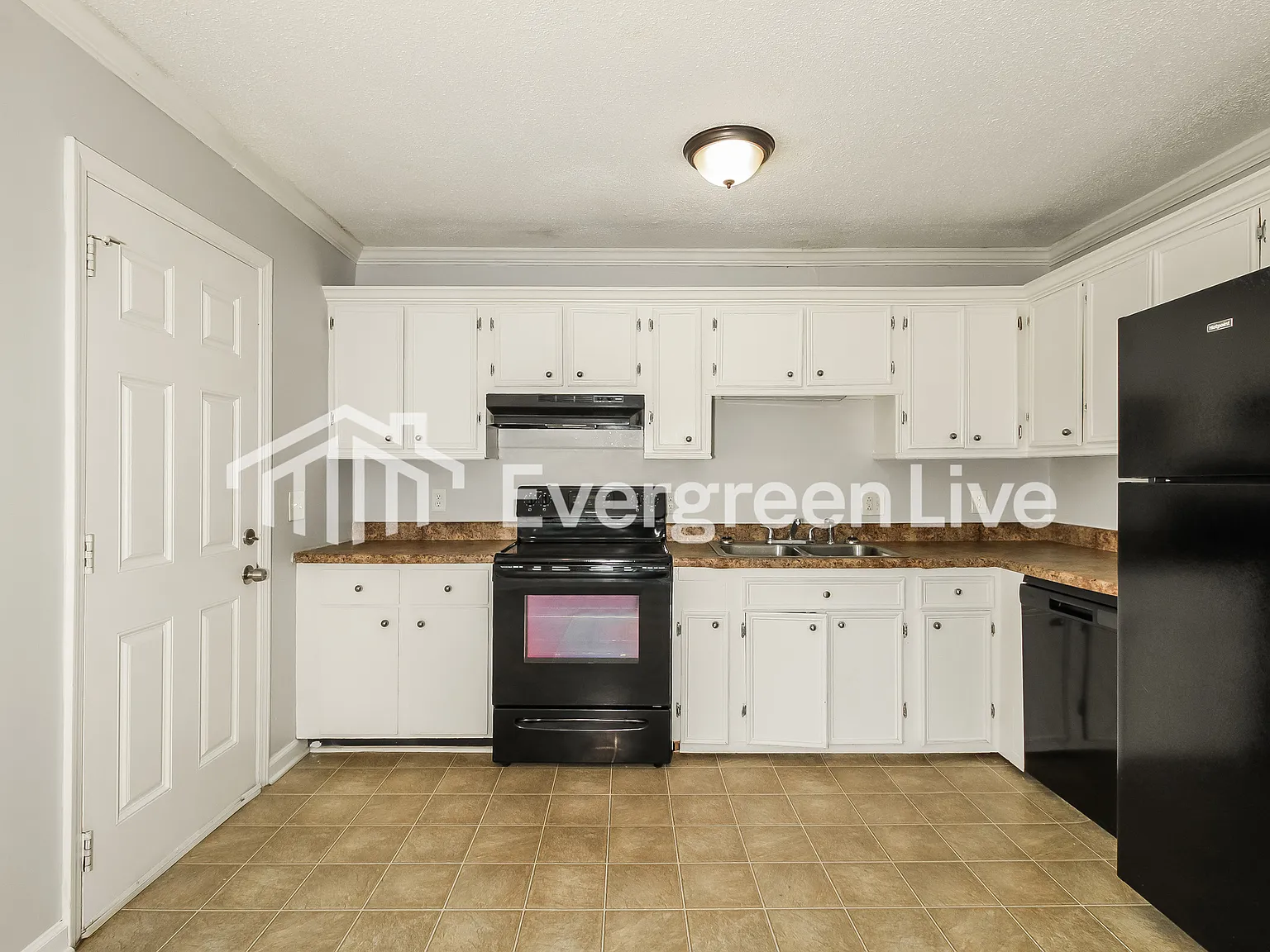 3 bed, 2.0 bath, 1040 sqft, $1,345 — Photo 4