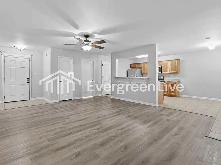 13996 Pine Glen Cv — Photo 3