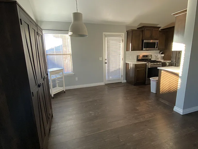 2622 Trailwood Dr — Photo 17