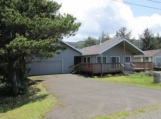 26555 David Ave, Rockaway Beach, OR 97136