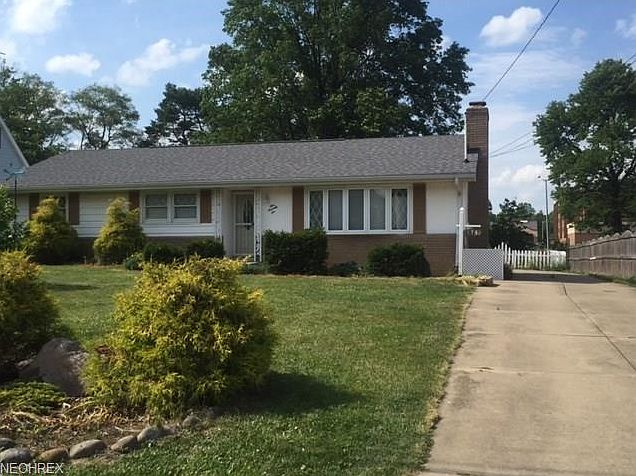 1st image of 176 Beechwood Dr