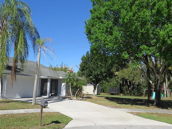 2nd image of 6883 SE Raintree Ave