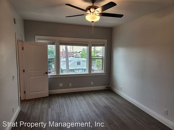 3rd image of 302 Thorn St #11469157