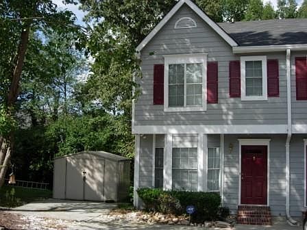 Great location in a Nice & Quite Culdesac