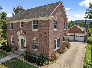 367 E 9th St, Winona, MN 55987