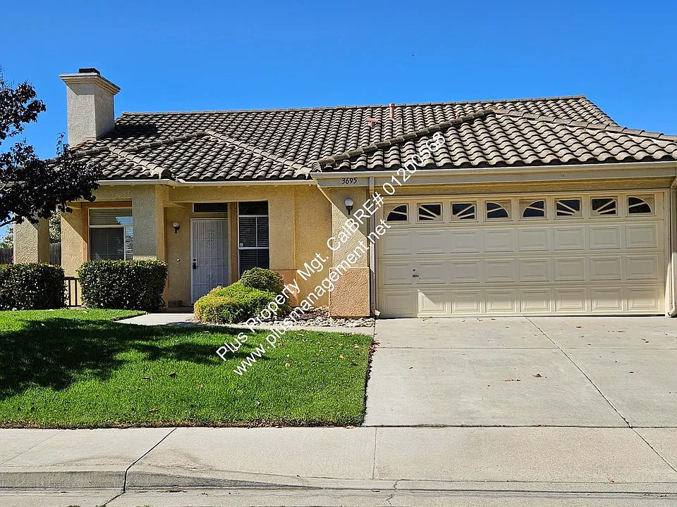 3695 Bellagio Ct