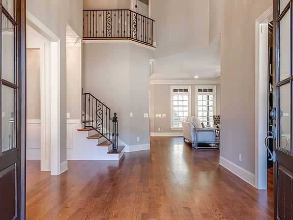 5th image of 101 Balleroy Dr