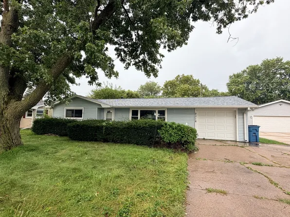 2316 11th St, Silvis, IL 61282