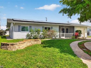 4547 SE 11th Ave, Cape Coral, FL 33904