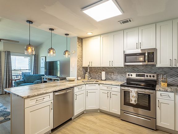 4th image of 1804 E Gulf Beach Dr Unit L2