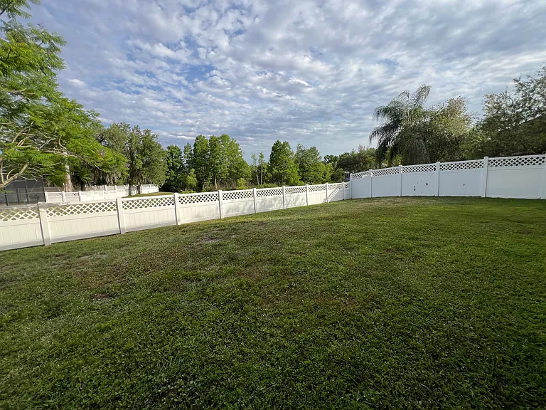 16304 Ashington Park Dr — Photo 22