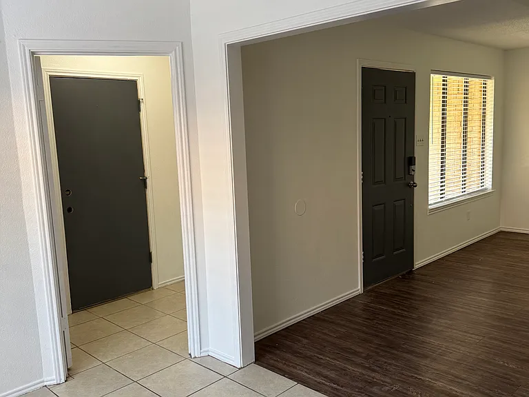 7505 Akron Ave #B — Photo 19