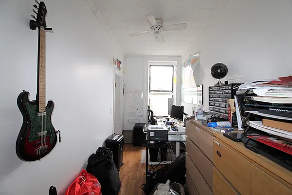 Rented by Compass | media 13