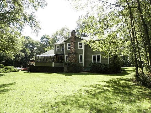 7 Monitor Hill back view exterior