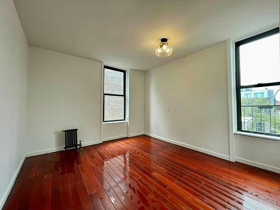 3rd image of 69 Putnam Ave #7