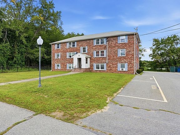 2nd image of 23 Frank St APT 6