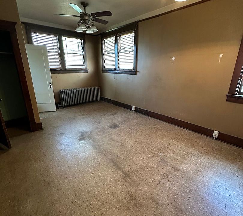 2nd image of 40 Garden St