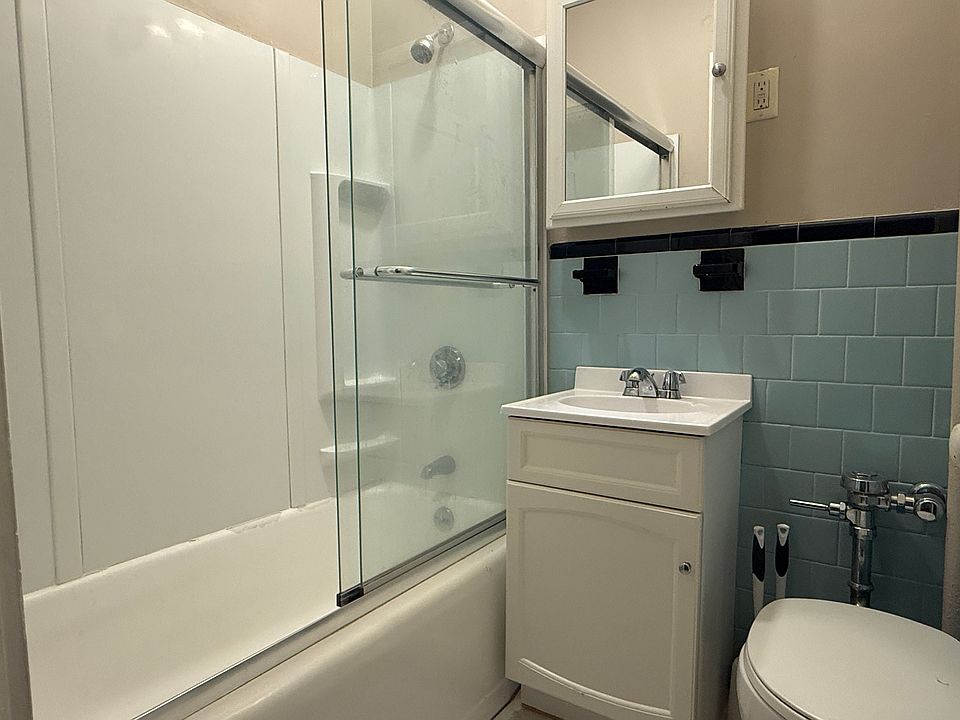 1st image of 179 Winthrop Rd #8