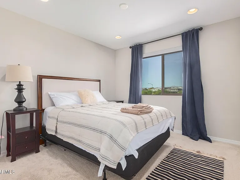 5654 N 88th Ln — Photo 33