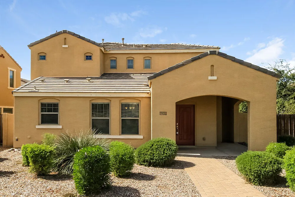 3 bed, 2.5 bath, 1488 sqft, $2,285 — Photo 1