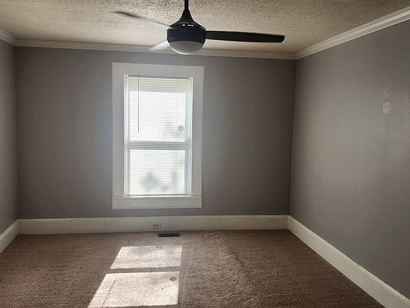 4th image of 412 Graham St