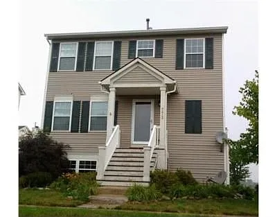 773 Jefferson Ln photo 1