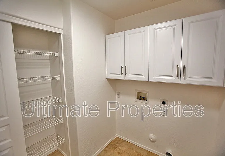 15313 N 104th Way — Photo 9