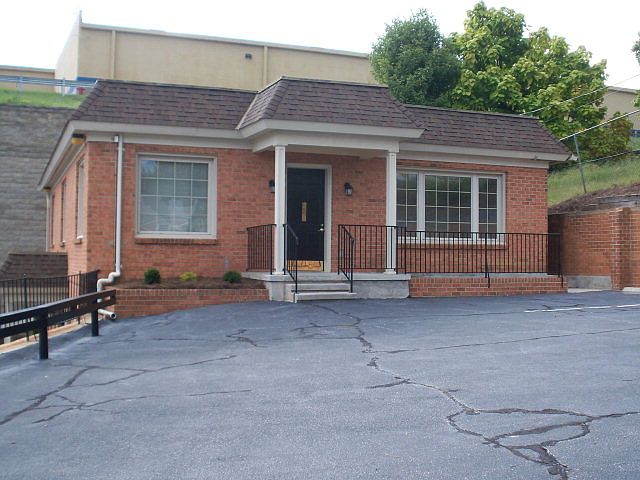1st image of 177 Riverview Dr