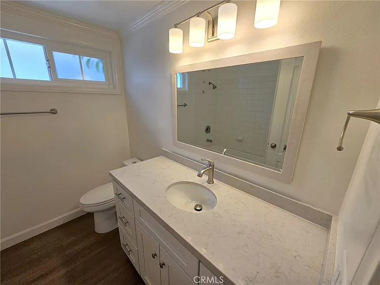 1214 Agate St #D — Photo 9