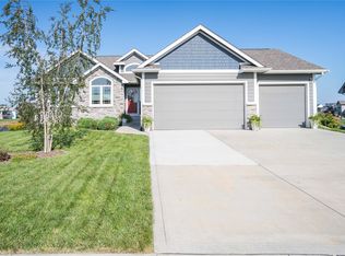 2118 NW Applewood St, Ankeny, IA 50023