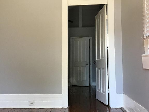 4th image of 2129 Delachaise St