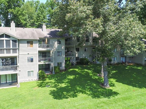 3rd image of 349 Shoreline Marina Cir Unit 204
