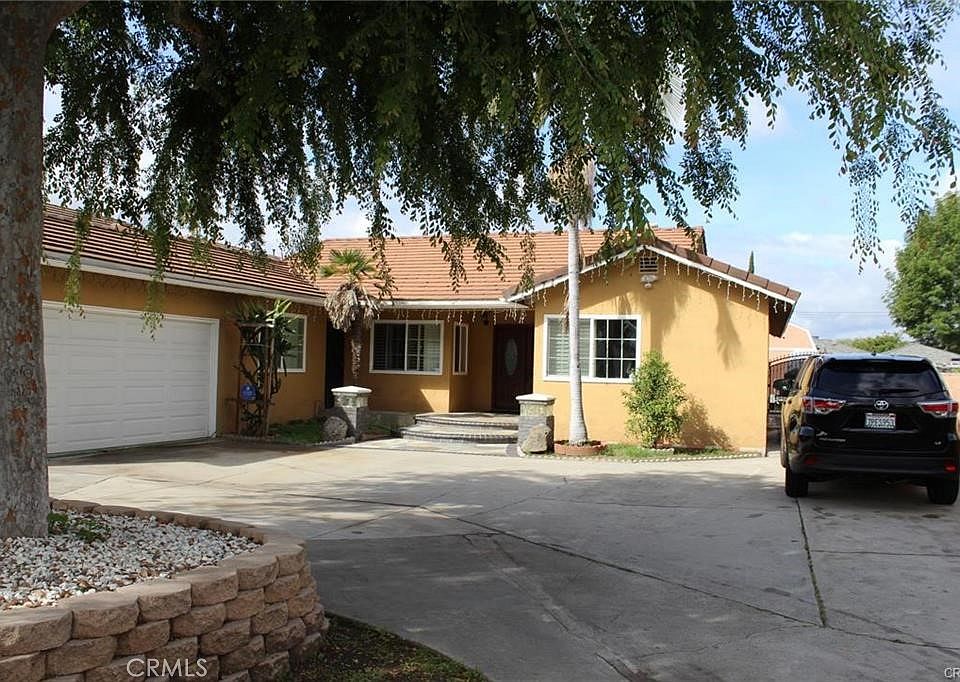 1st image of 1233 S California Ave